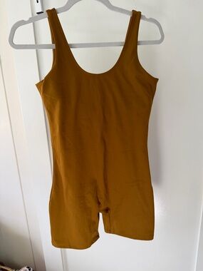NWOT Girlfriend Collective Mustard Tank Romper - Sleeveless Scoop Neck